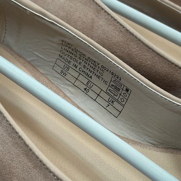 Avenue Women's Flat Zoey Point Toe Shoes Size 9 Wide - Picture 7 of 9